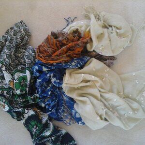 Scarves lot of 5